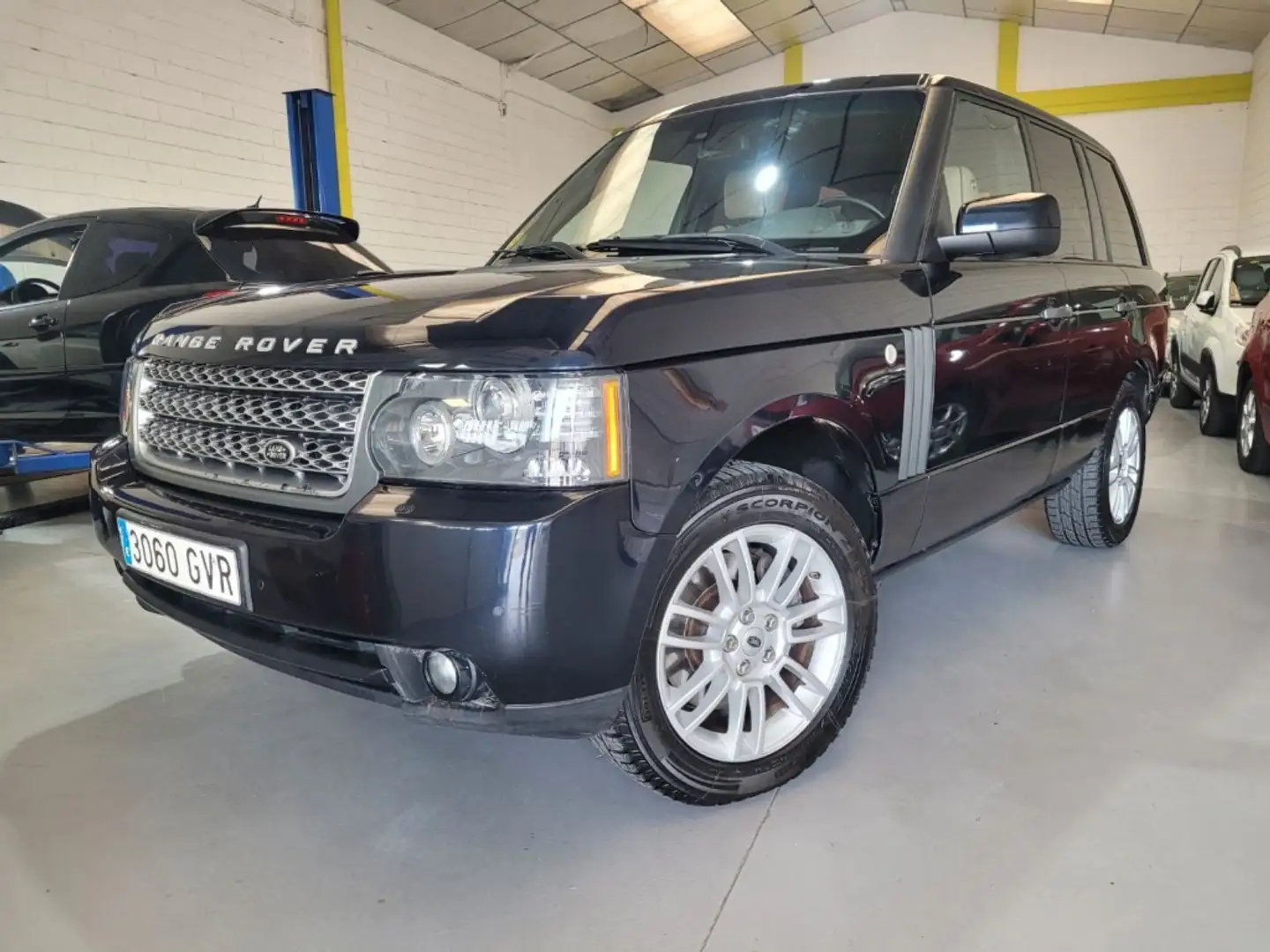 Land Rover Range Rover 3.6 TdV8 Vogue+ Aut. Blau - 2