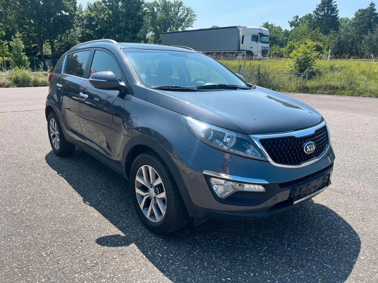 Kia Sportage 2WD NUR 27.278Km. Klima 1,6 Benzin Pano Noir - 1