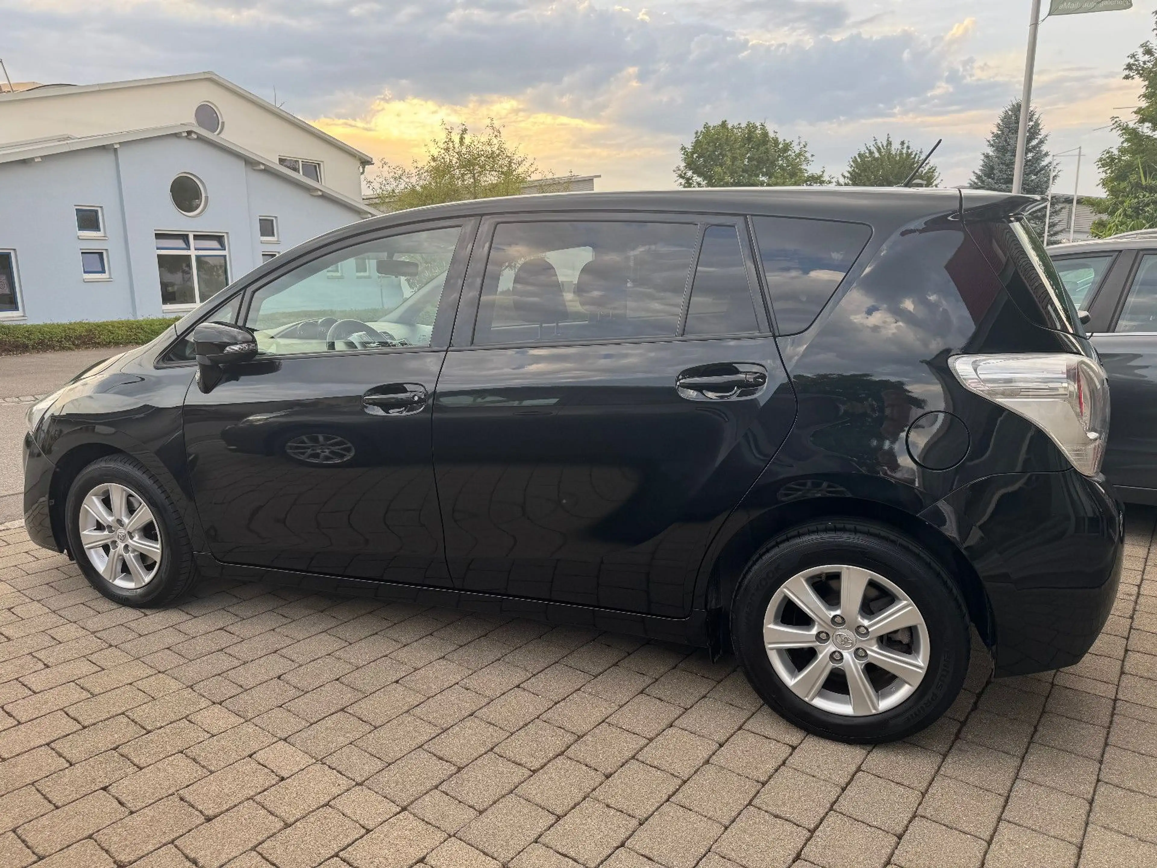 Toyota Verso Life Panorama Kamera — photo 6
