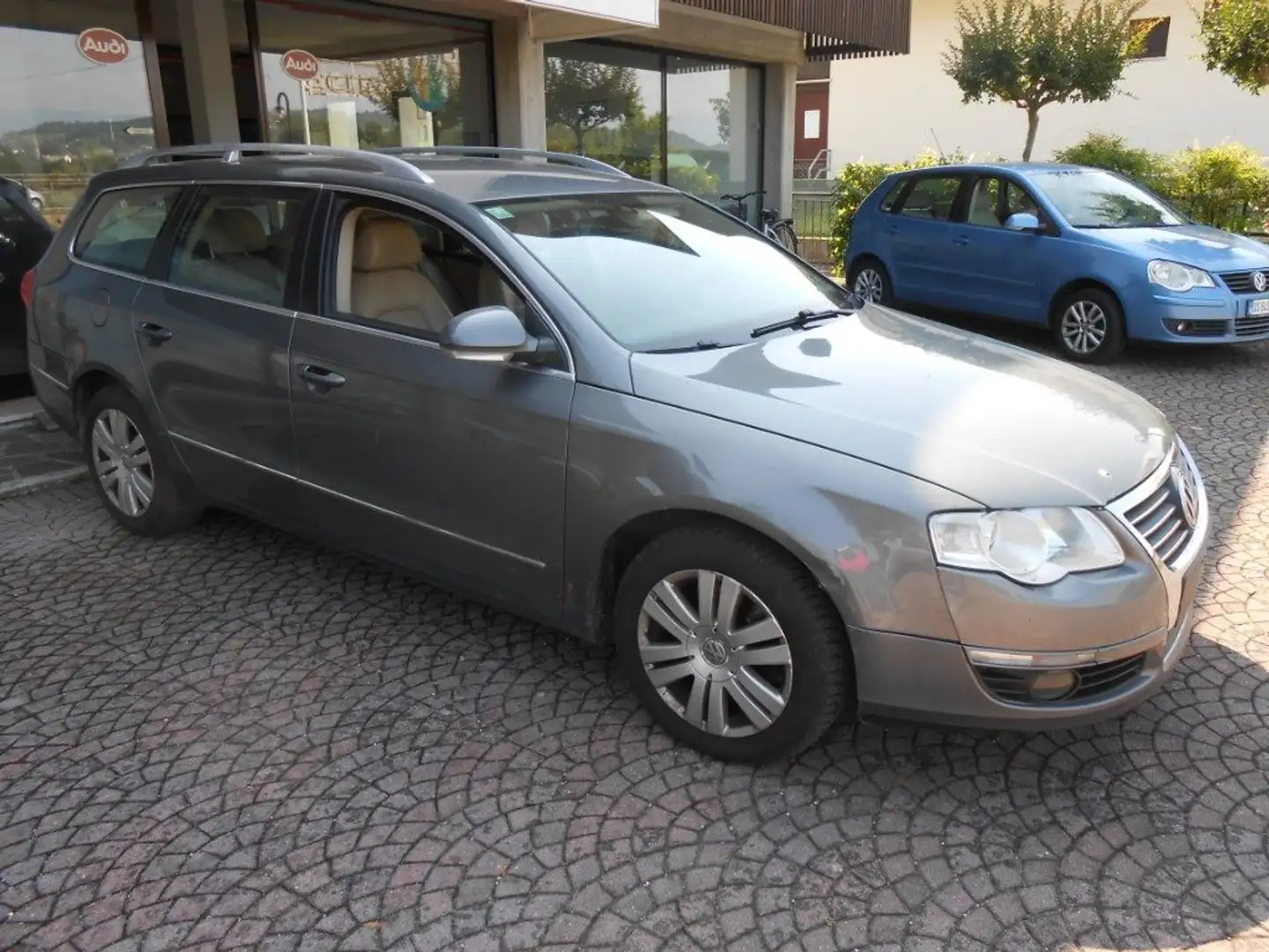 Volkswagen Passat 2.0 16V TDI 4mot. Var. Highline Export Grigio - 2
