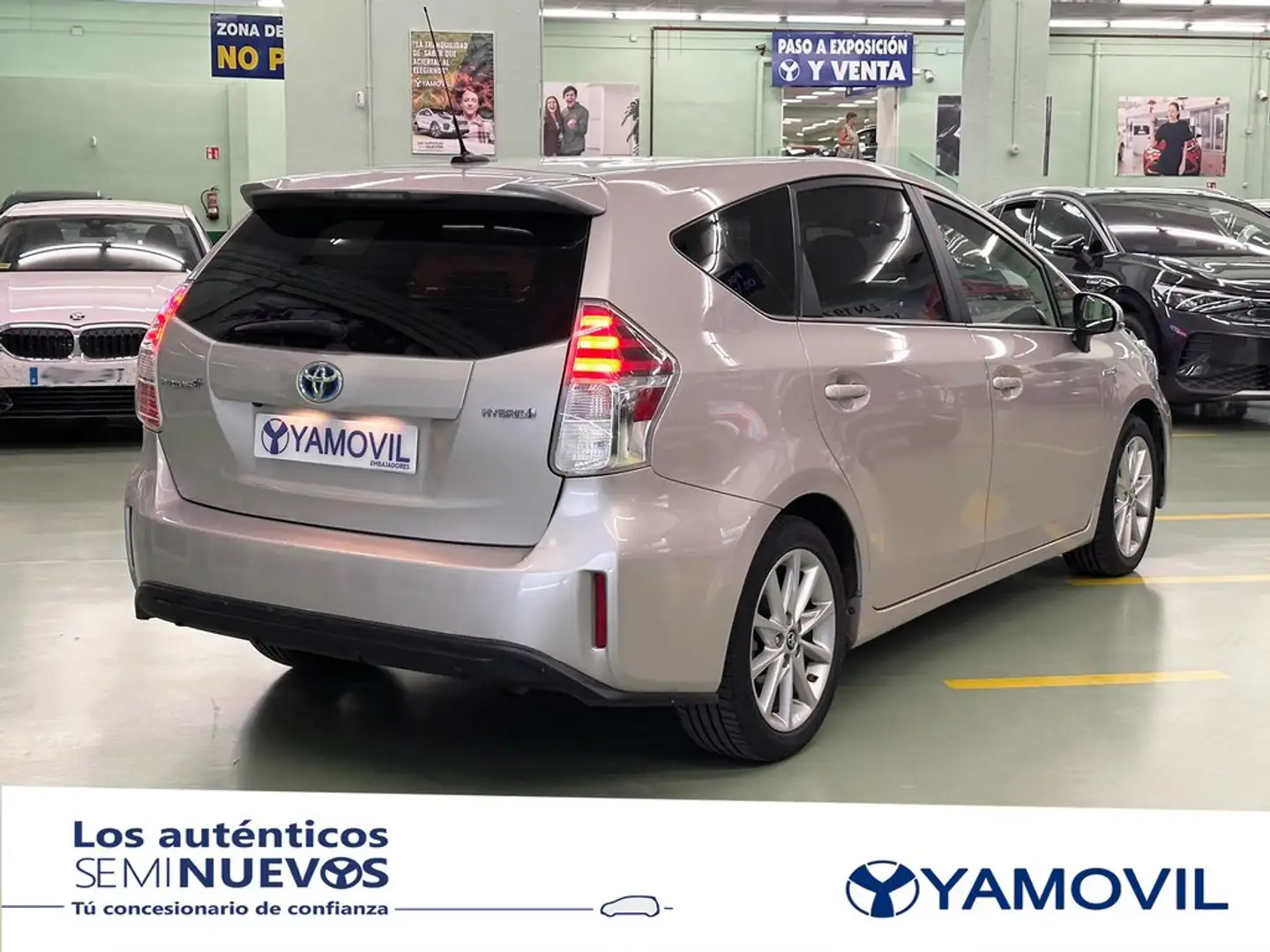 Toyota Prius Prius+ 1.8 Advance Gris - 2
