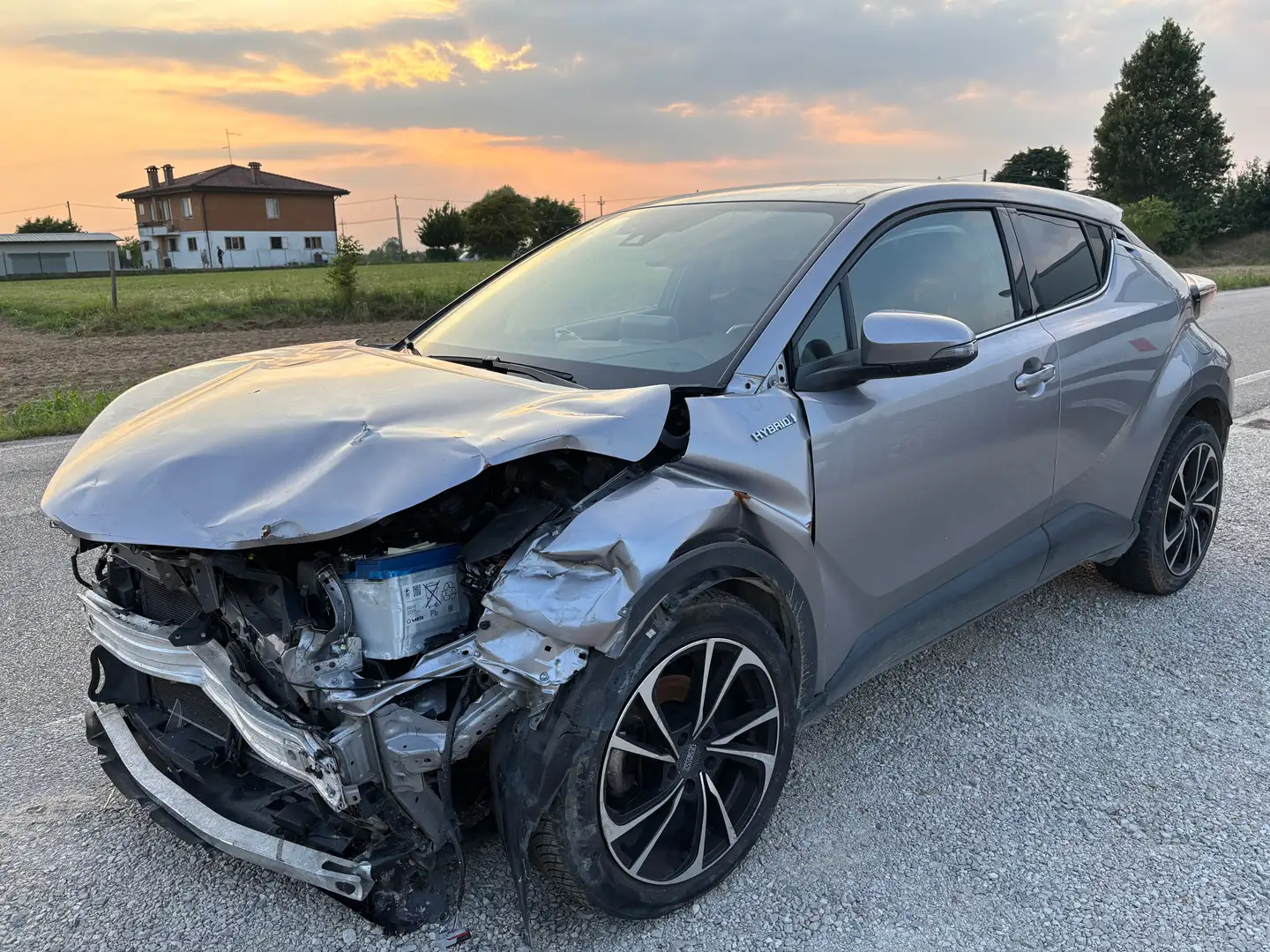Toyota C-HR C-HR 1.8h Lounge 2wd e-cvt my18 Grigio - 1