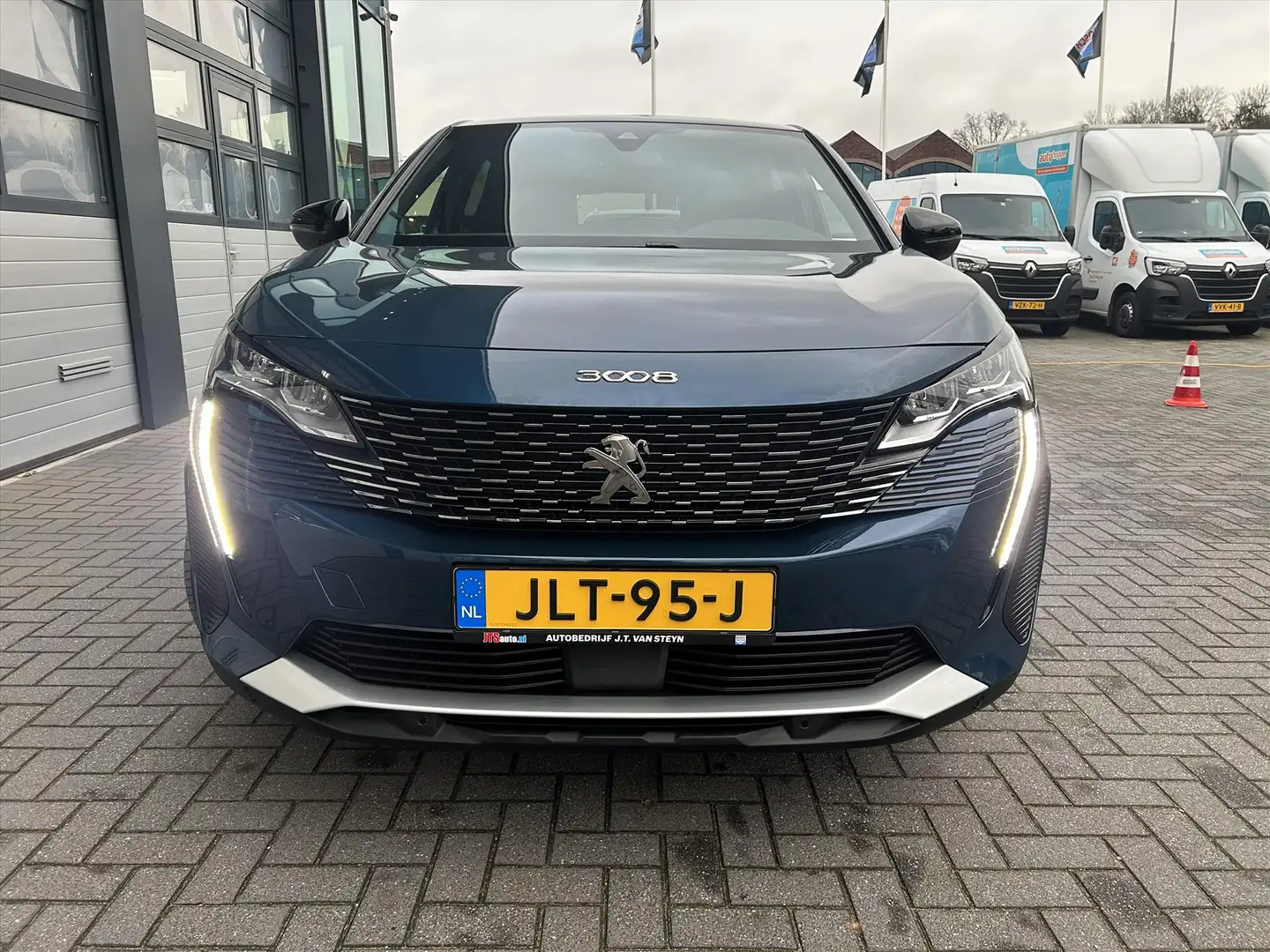 Peugeot 3008 1.2 Allure 130pk Aut. Carplay, Camera, Sensoren Blauw - 2