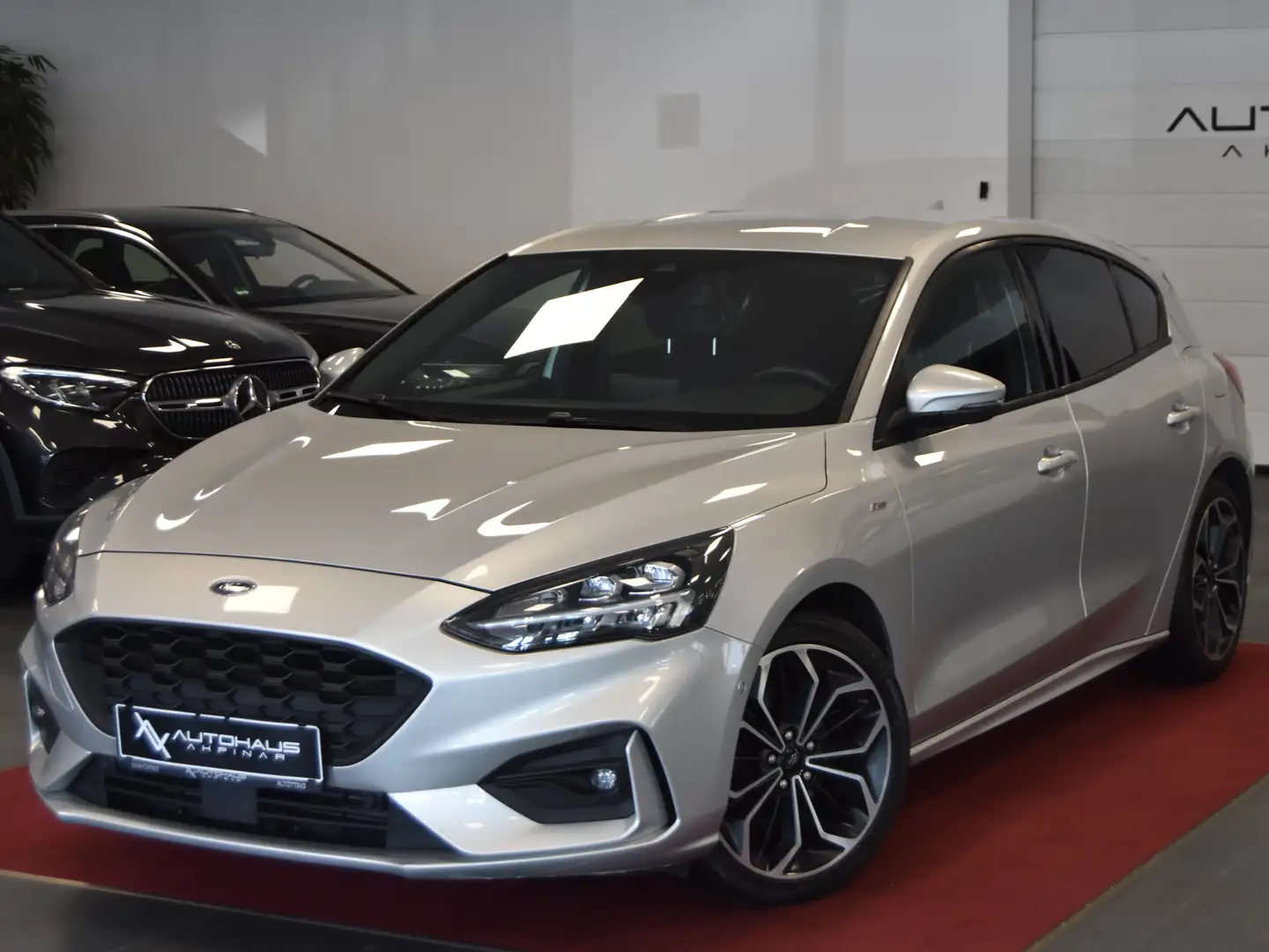 Ford Focus ST-Line~LED~AUTOMATIK~KAMERA~SPURHALTE.~EU6 Silber - 1