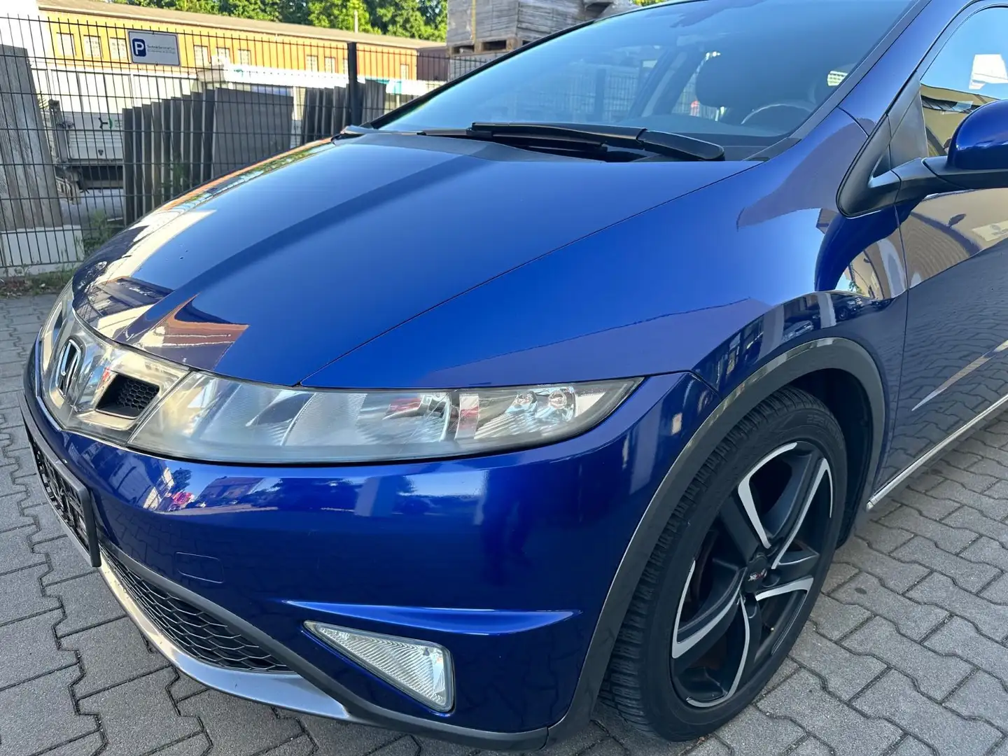 Honda Civic Lim. 5-trg. 1.8 Sport * TÜV NEU plava - 2