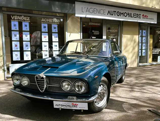 Alfa Romeo Sprint 2600 COUPE BERTONE *CONFIGURATION DESIRABLE*