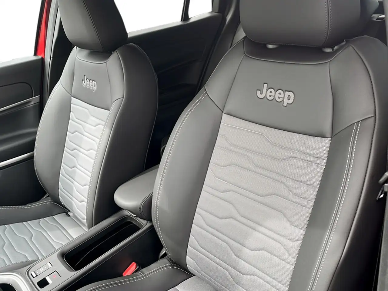 Jeep Avenger 2026 — фото 7