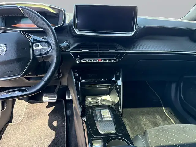 Peugeot 2008 view 13