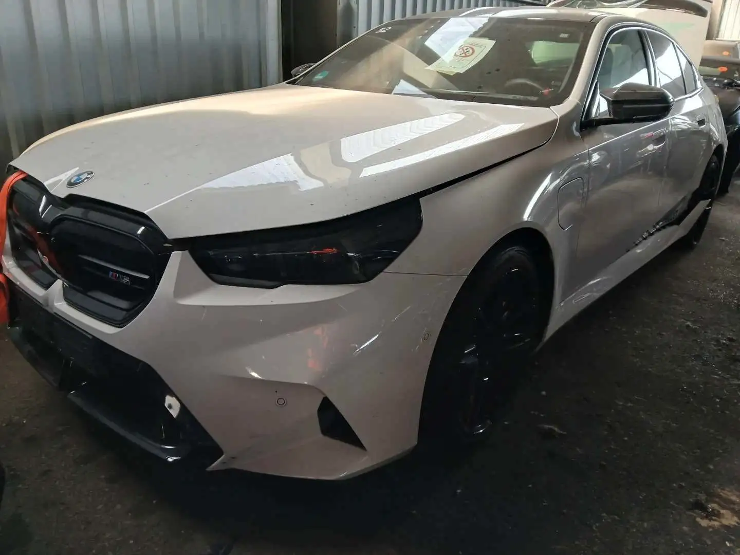 BMW M5 Limousine Basis Blanc - 1