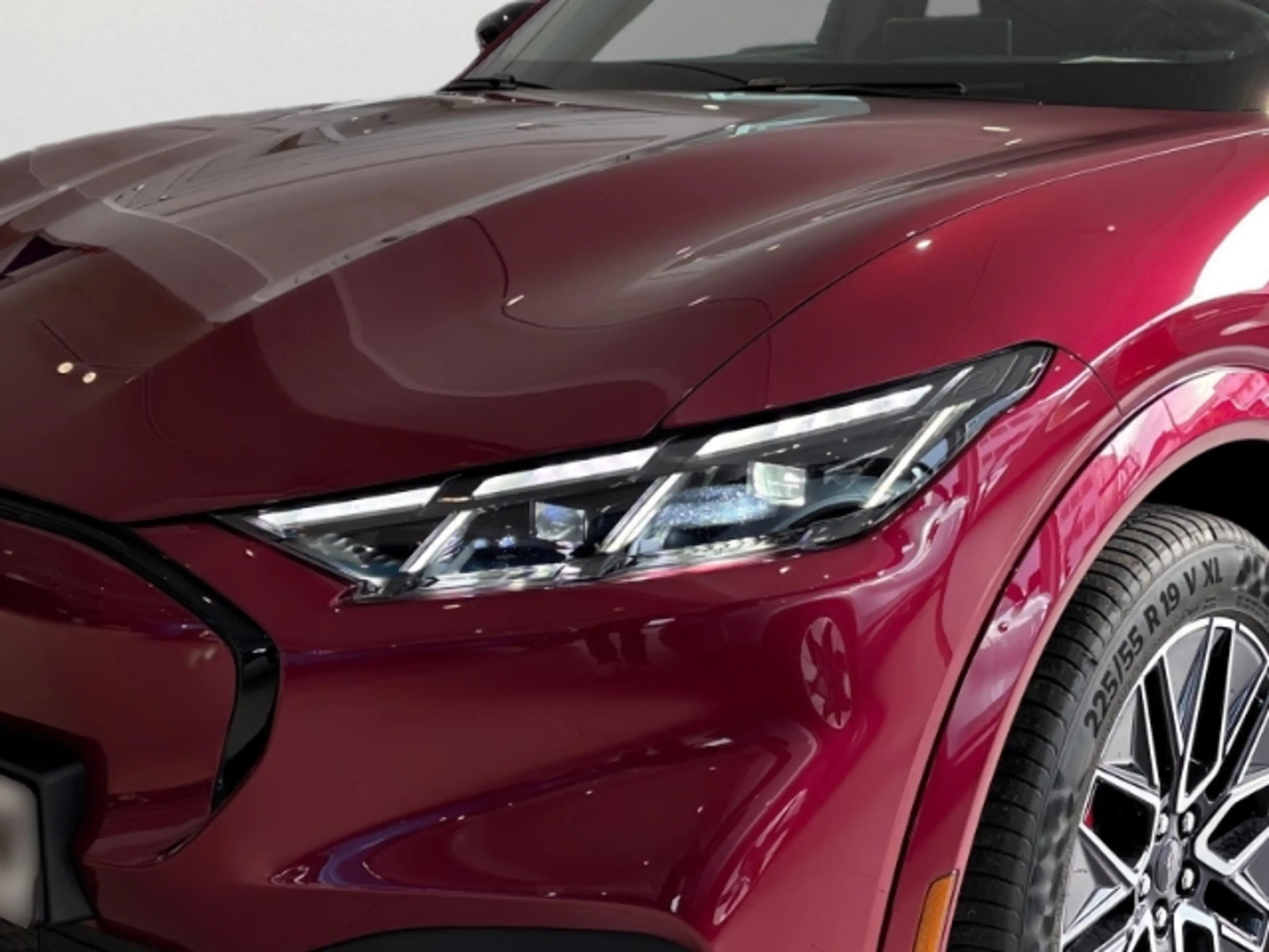 Ford Mustang Mach-E Premium Long Range RWD 88kWh *WÄRMEPUMPE*TECHNOLOG — photo 5