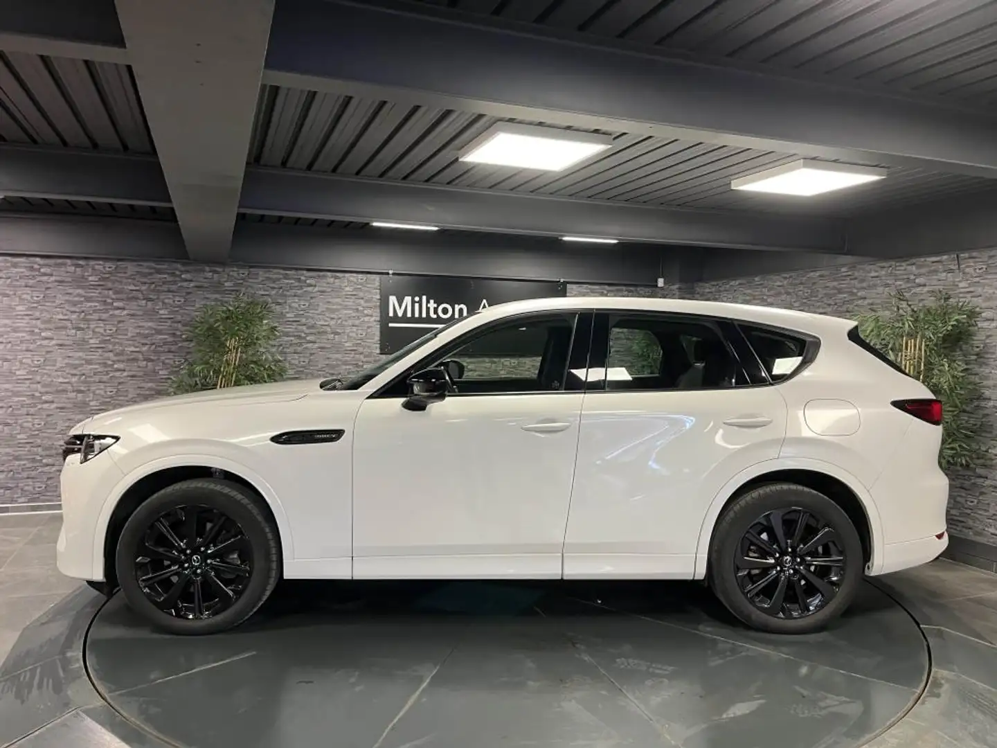 Mazda CX-60 CX-60 2.5 e-Skyactiv PHEV - 327 4x4 2023  Homura Bílá - 2