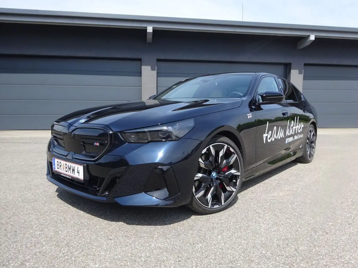 BMW 5er Elektro M60 xDr. ACC PANO HuD Keyless Noir - 2