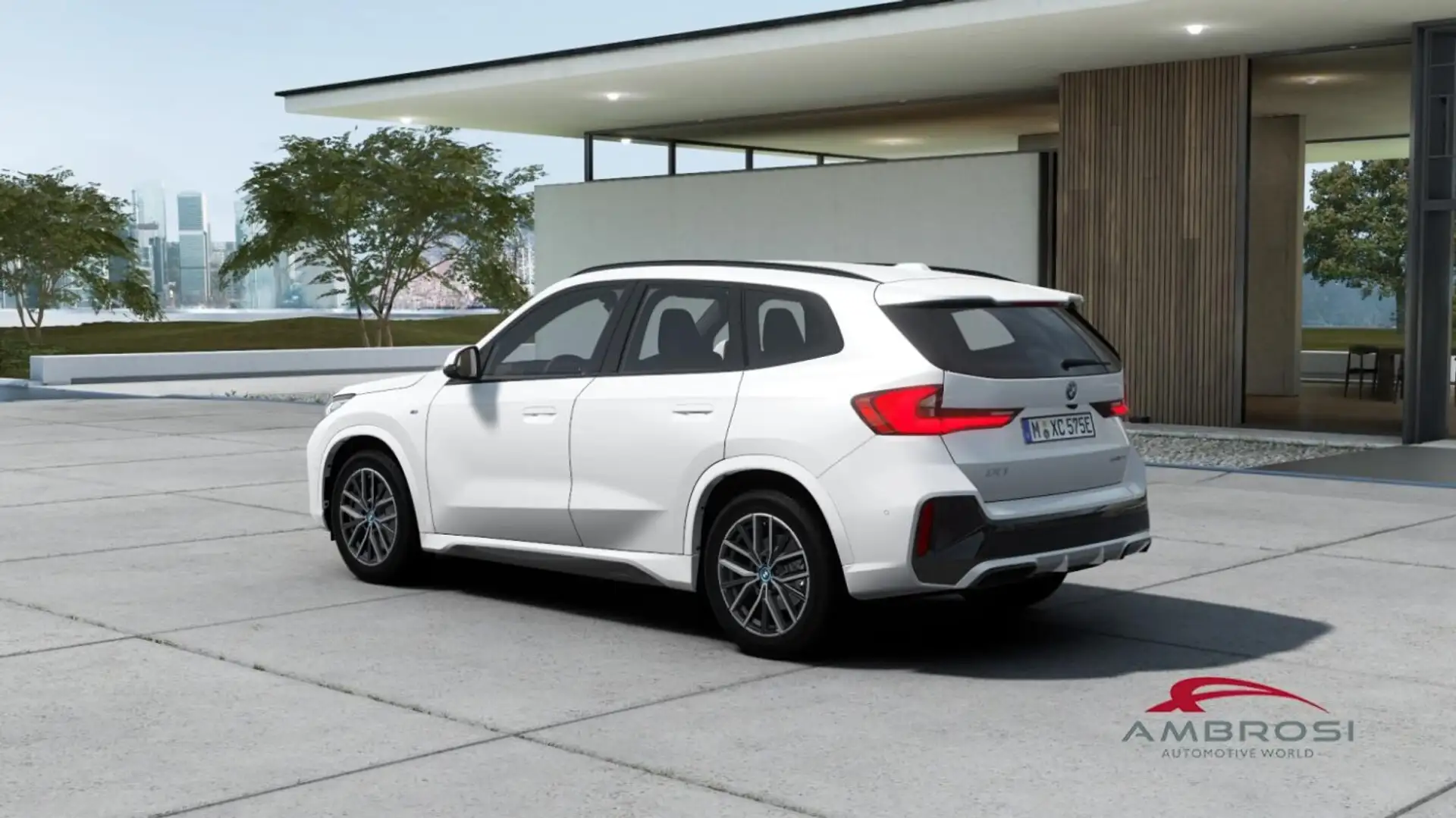 BMW iX1 eDrive20 Msport Innovation Package Alb - 2