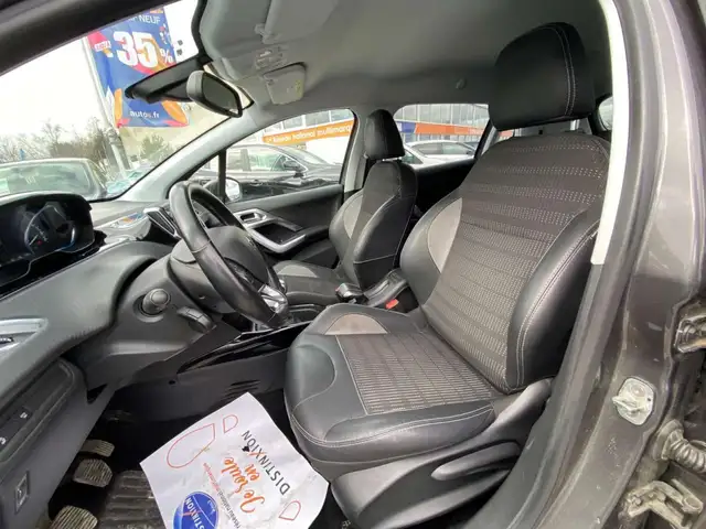 Peugeot 2008 view 5