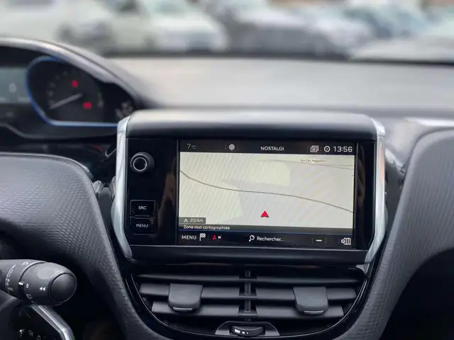 Peugeot 2008 view 10