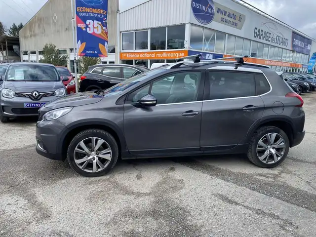 Peugeot 2008 view 3