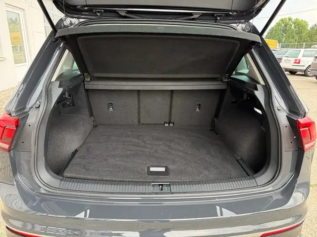 Volkswagen Tiguan view 14