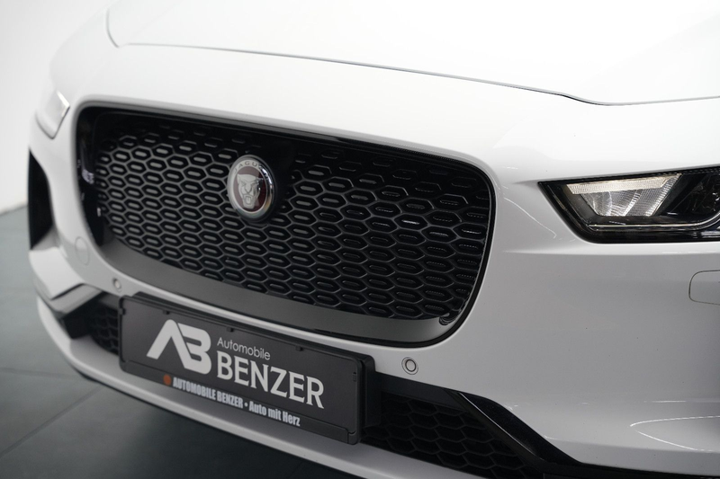 Jaguar I-Pace I-PACE 400 AWD/Black-Pack/CarPlay/MERIDIAN/89,6% — photo 8