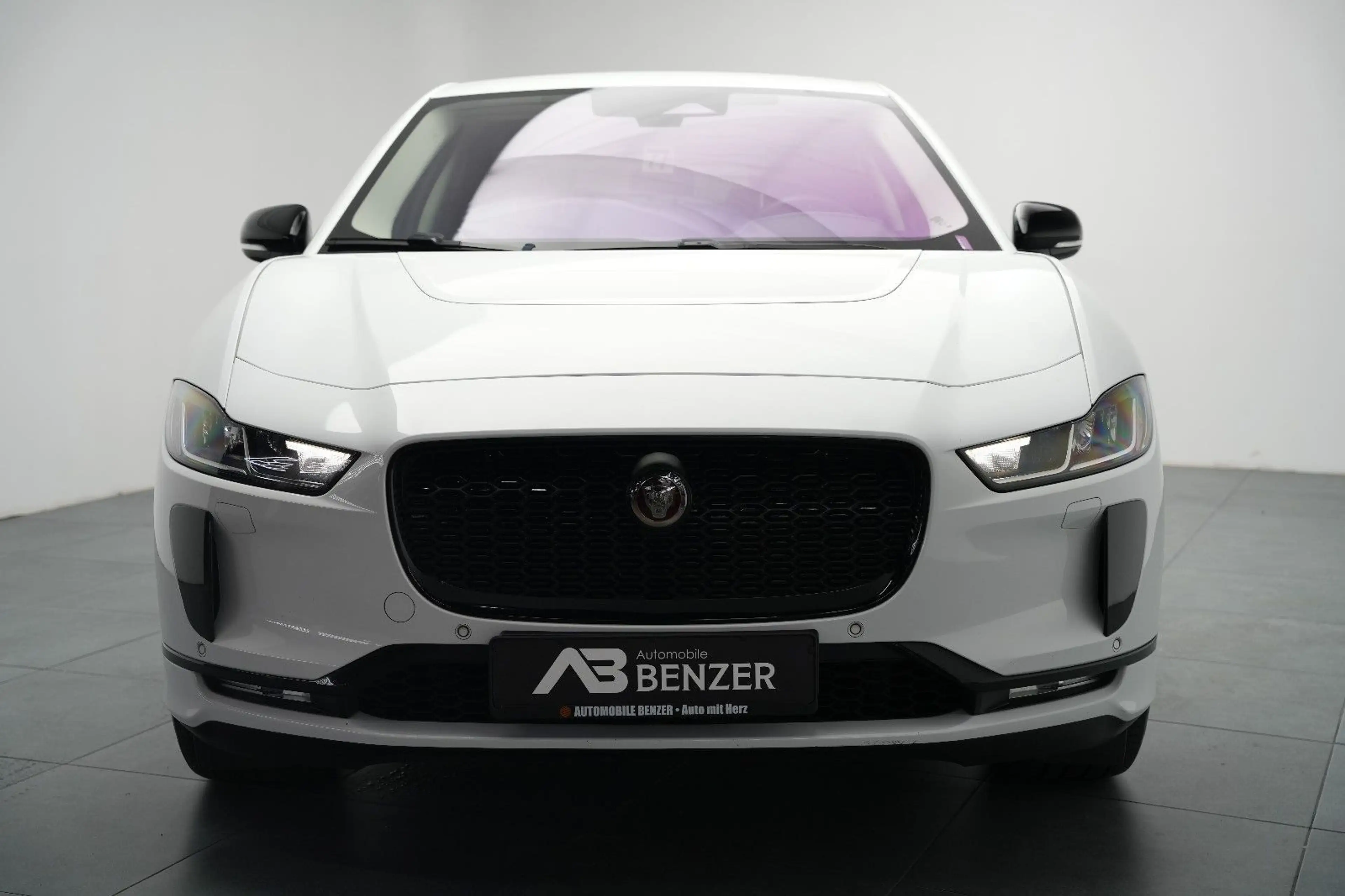Jaguar I-Pace I-PACE 400 AWD/Black-Pack/CarPlay/MERIDIAN/89,6% — photo 2