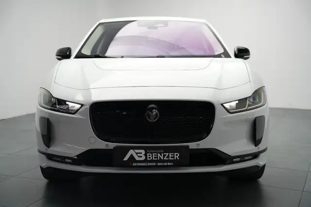 Jaguar I-Pace view 2