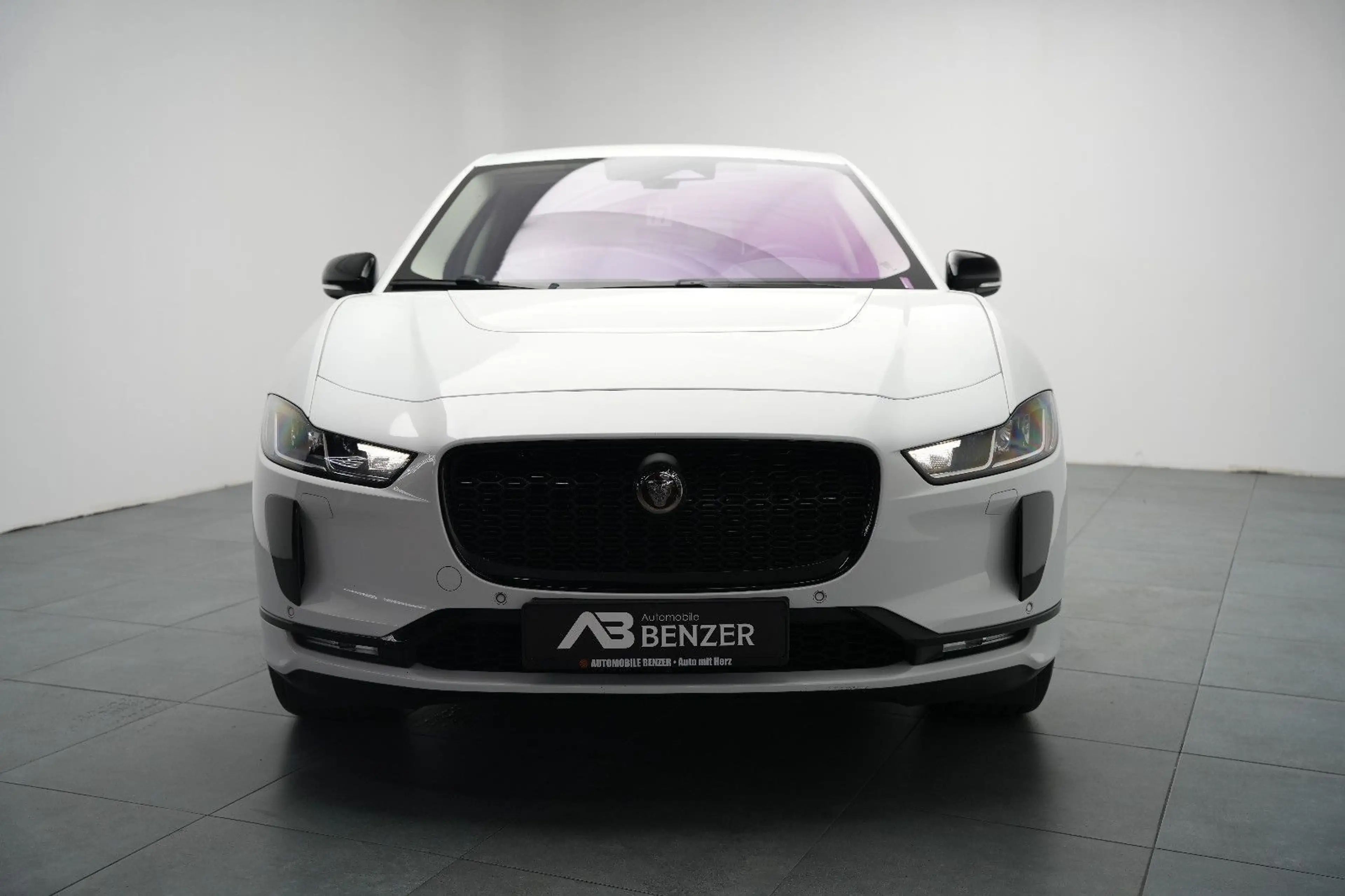 Jaguar I-Pace I-PACE 400 AWD/Black-Pack/CarPlay/MERIDIAN/89,6% — photo 3