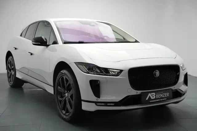 Jaguar I-Pace view 4