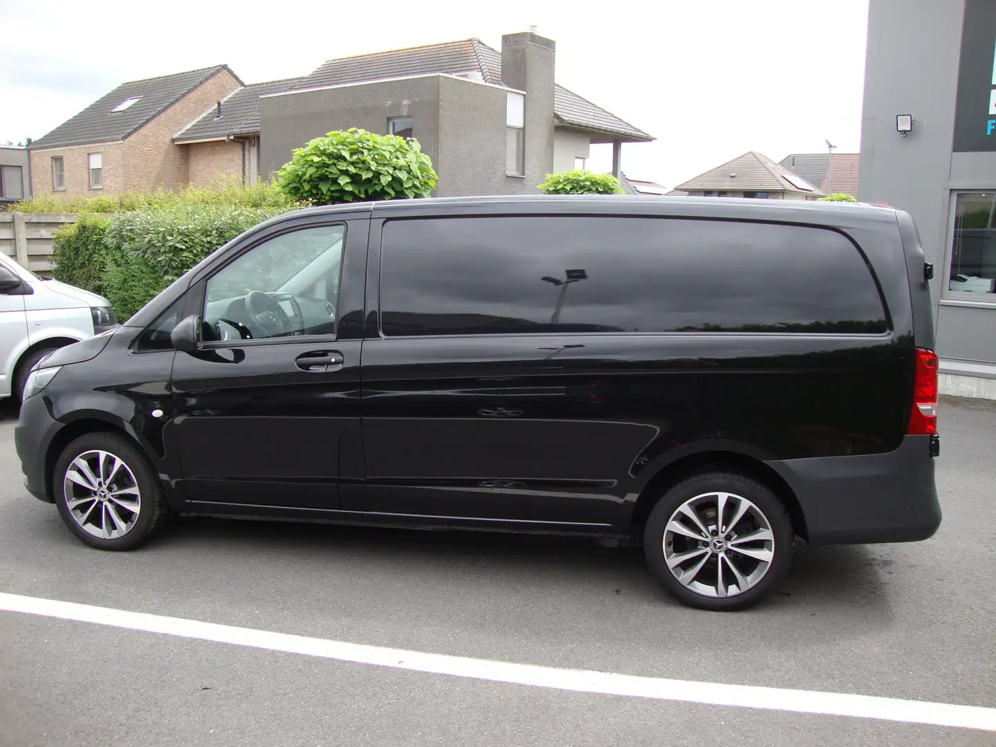 Mercedes-Benz Vito 116cdi, lang, L2, leder, camera, 3pl, sleep 2500kg Negro - 2