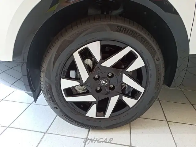 Opel Mokka view 9