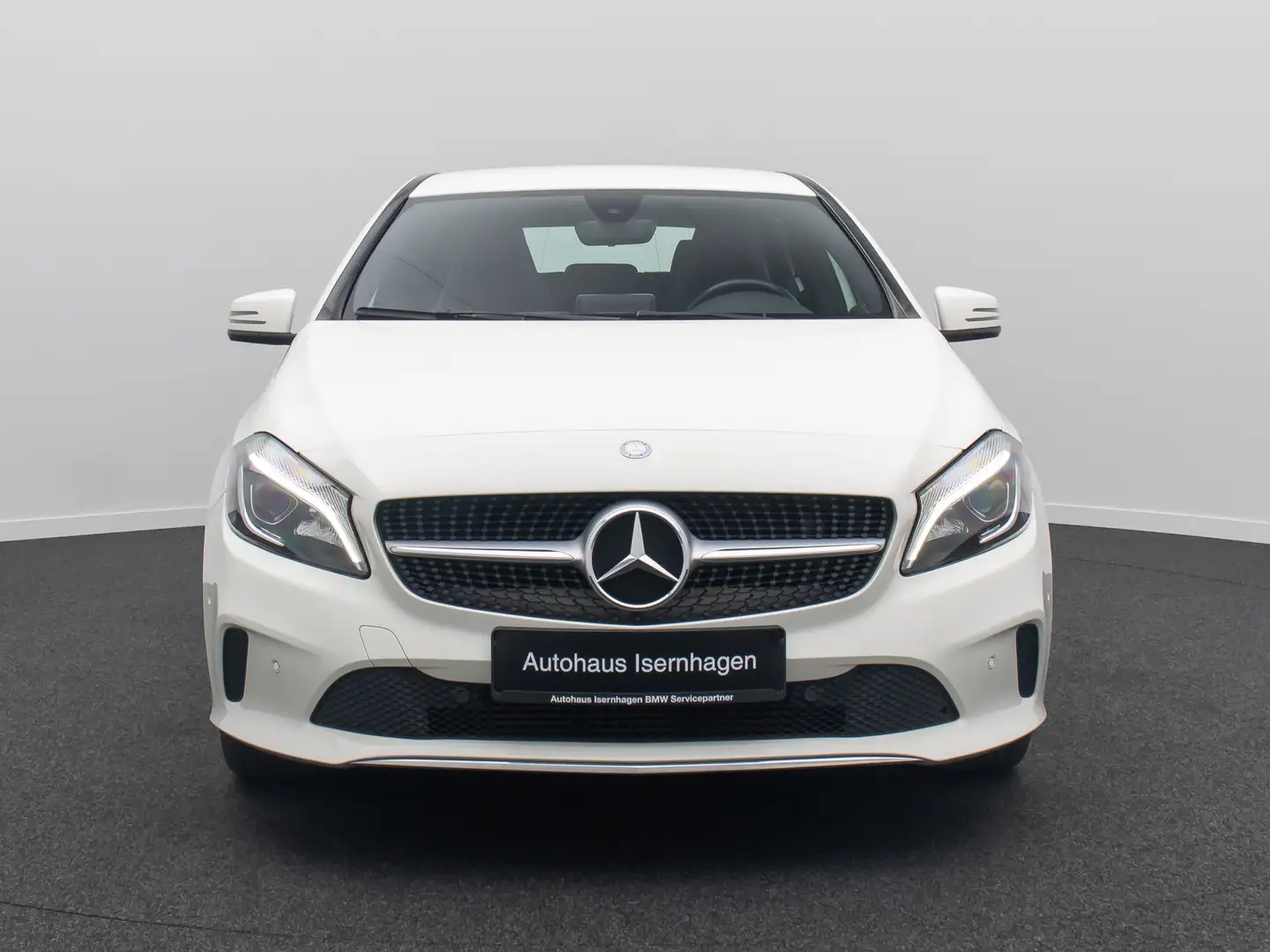Mercedes-Benz BlueEfficiency Tempomat LED ParkAss NAVI Blanc - 2