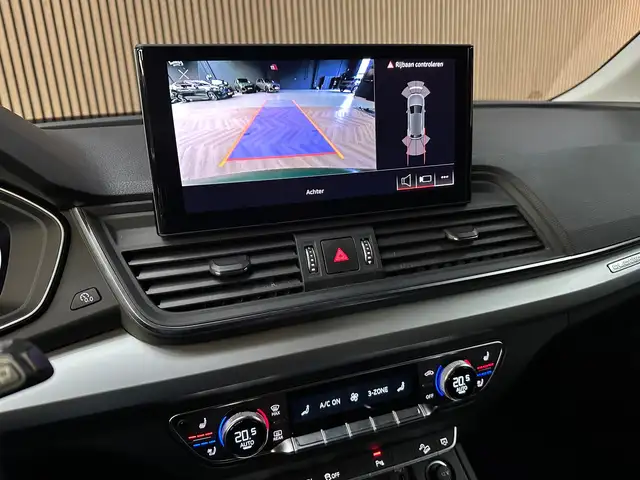 Audi Q5 view 14