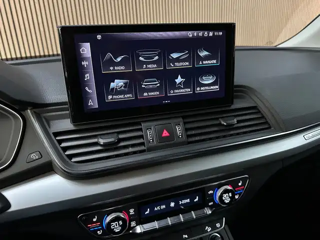Audi Q5 view 15