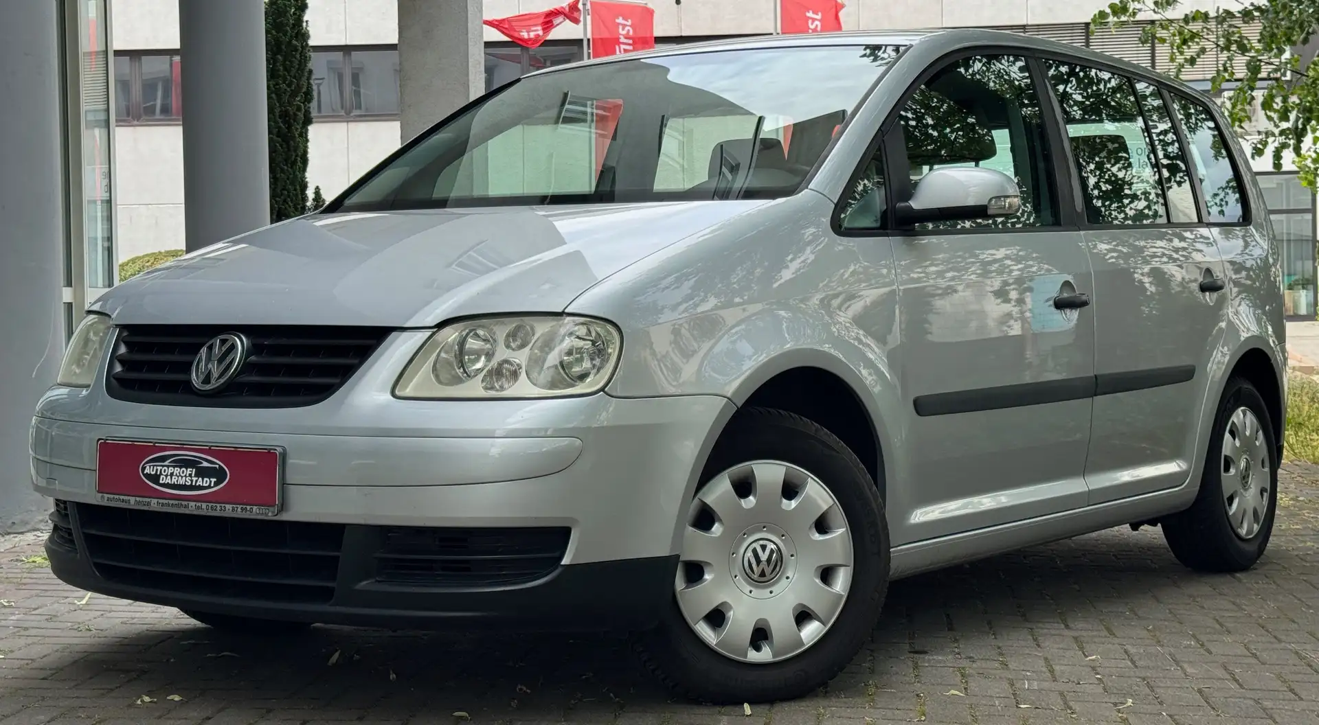 Volkswagen Touran TÜV AU NEU*KLIMA*SITZ-HZ*AUTOMATIK* Silber - 1