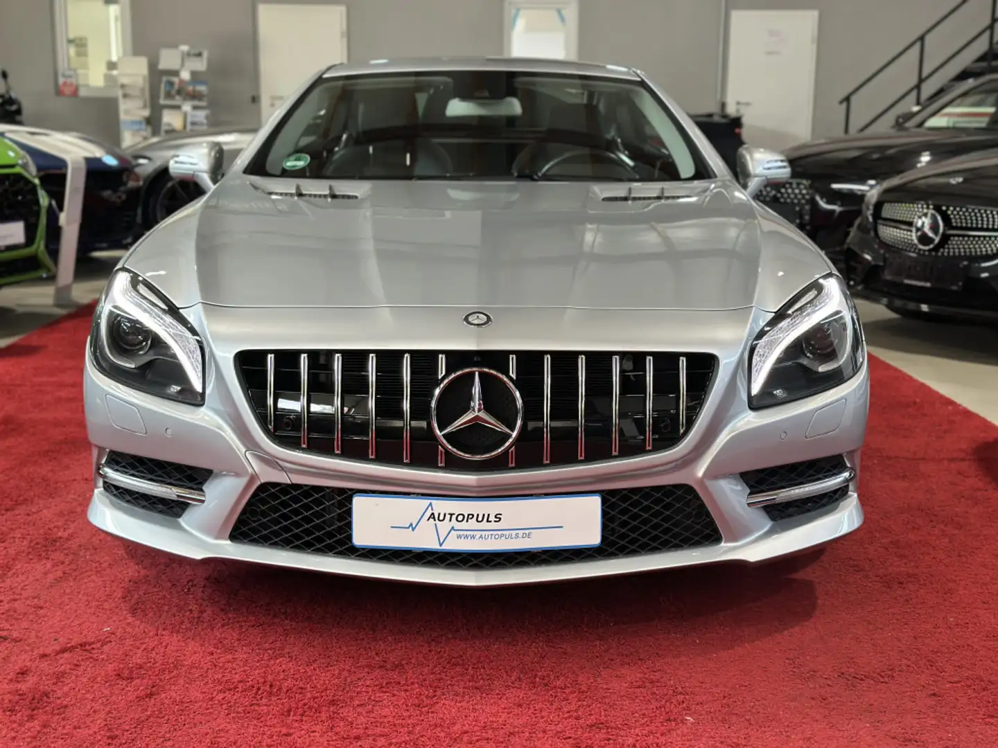 Mercedes-Benz SL 350 *AMG*NAVI*SITZH*LEDER* Argent - 2