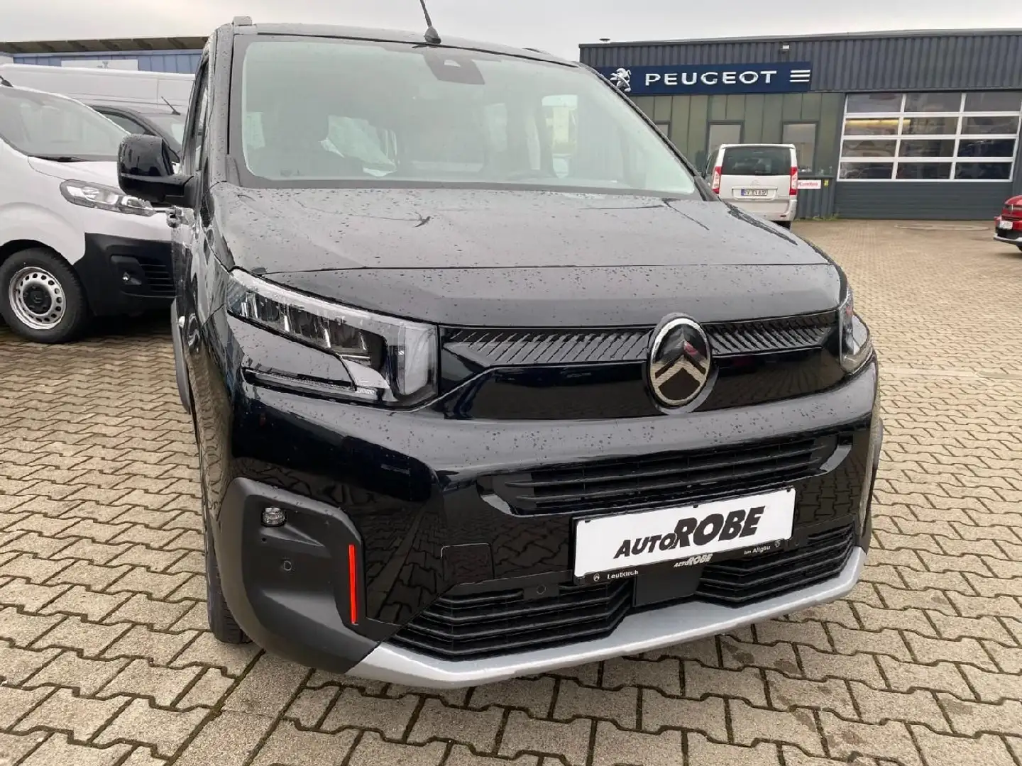 Citroen Berlingo Max M 130 HDI EAT8 Automatikgetriebe Zwart - 1