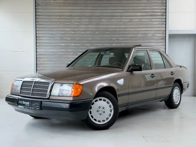 Mercedes-Benz 300 E*W124*Automatik*Klima*Schiebedach*