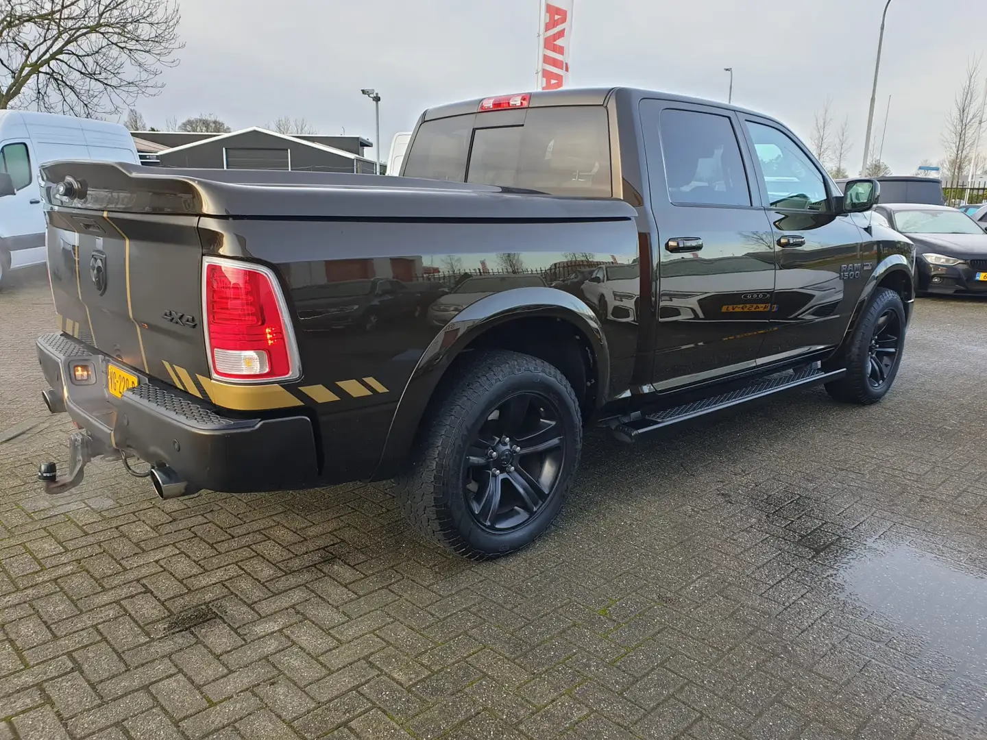 Dodge RAM 1500 5.7 V8 Hemi Quad Cab 6'4 Facelift Braun - 2