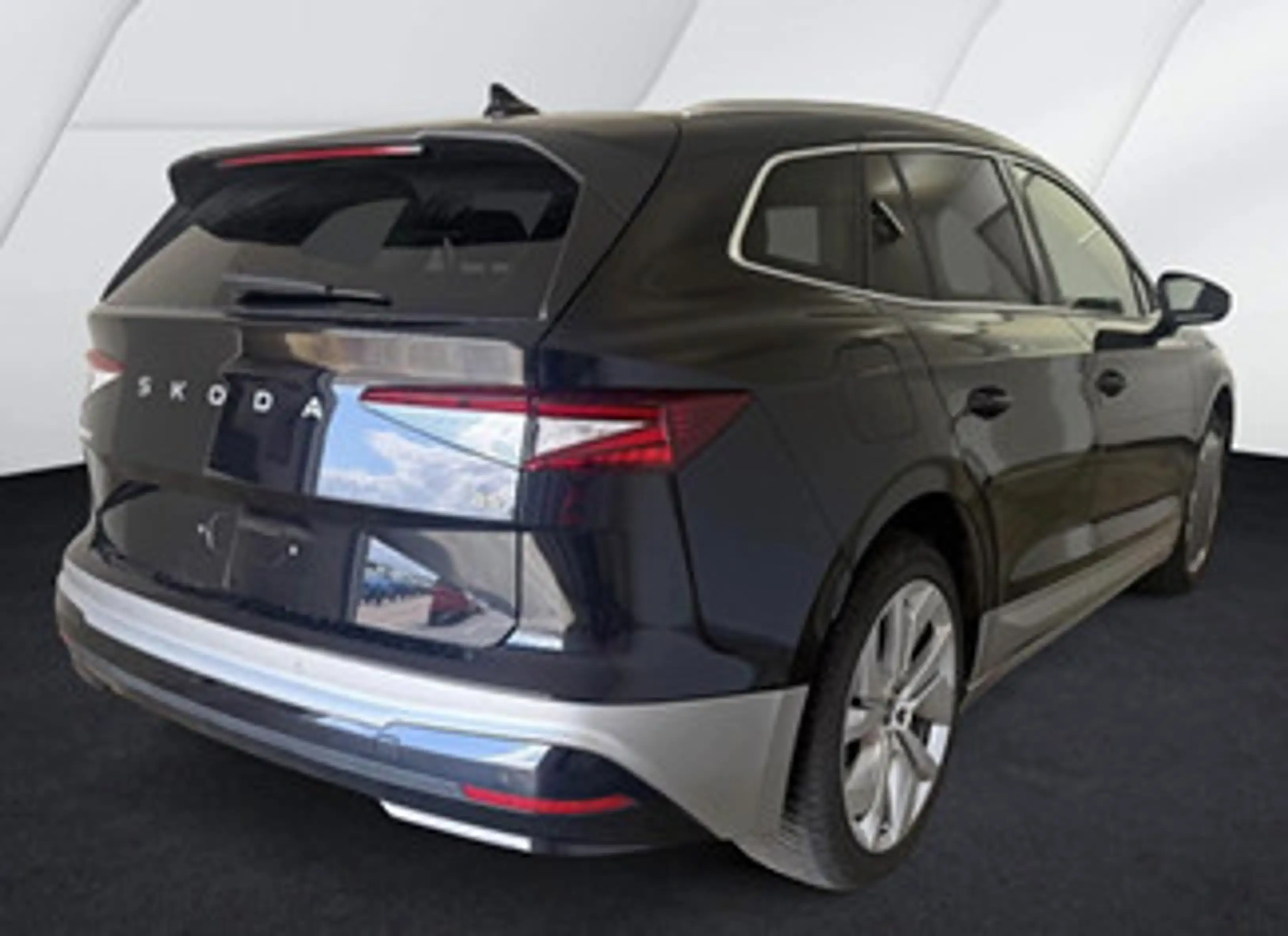 Skoda Enyaq 85 Loft AHK Navi ACC Kamera PDC Matrix-Bea — photo 3