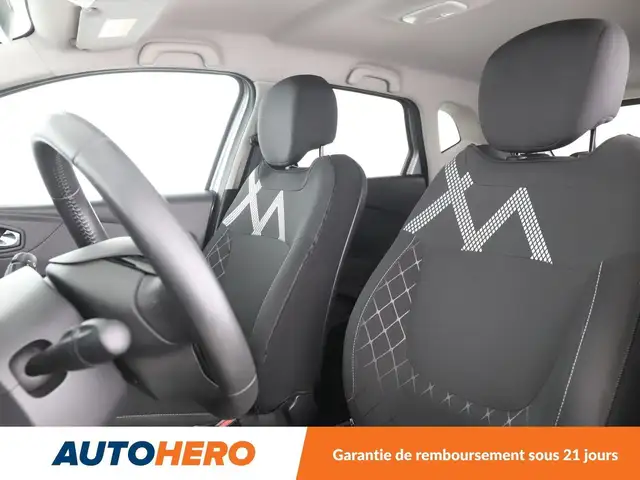 Renault Captur view 10
