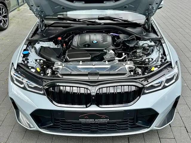 BMW 3 Series view 6