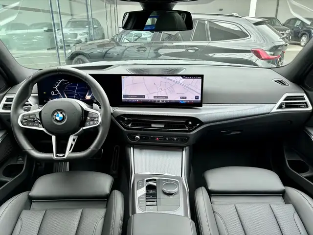 BMW 3 Series view 14
