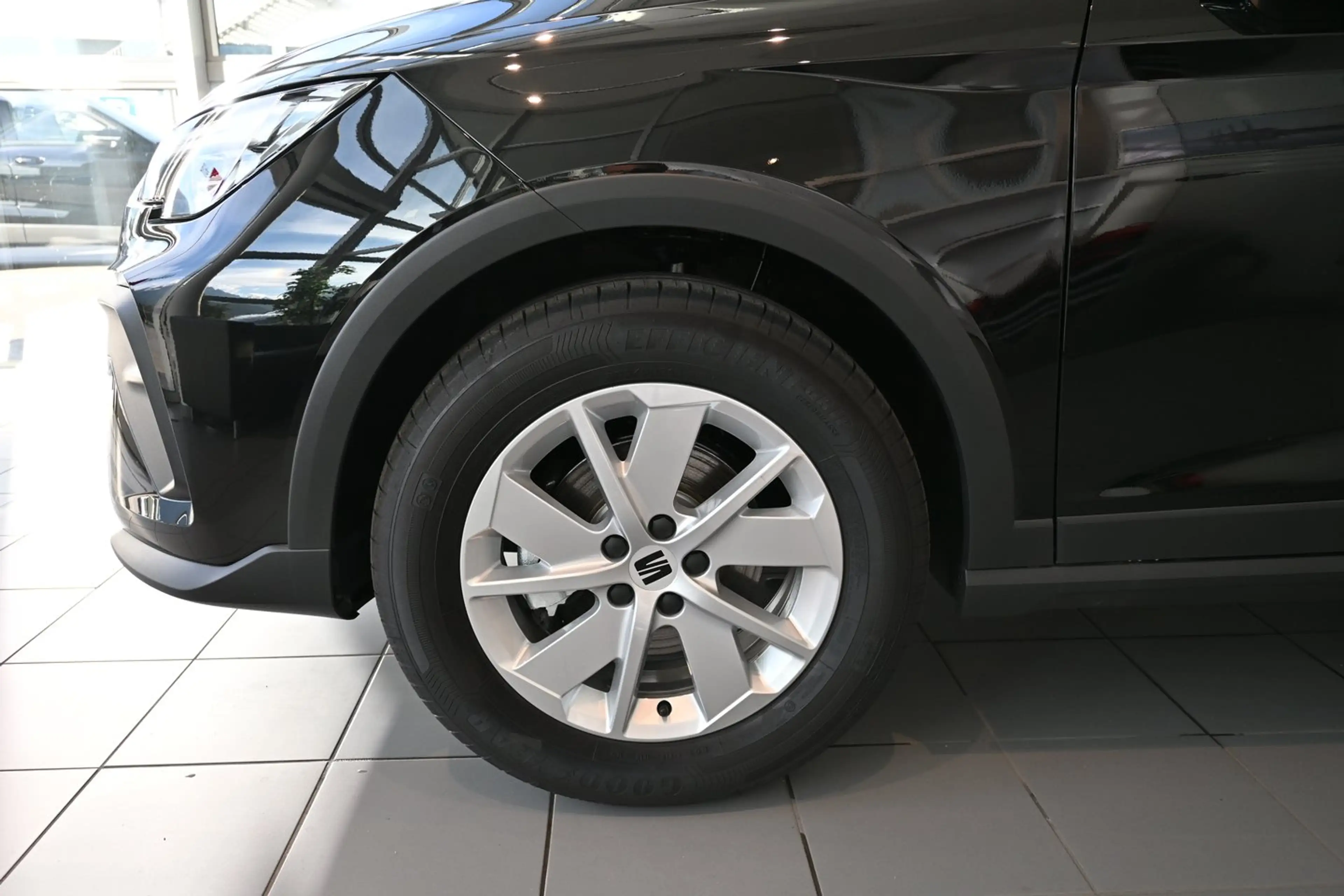 SEAT Arona Reference Edition 1.0 TSI — photo 12