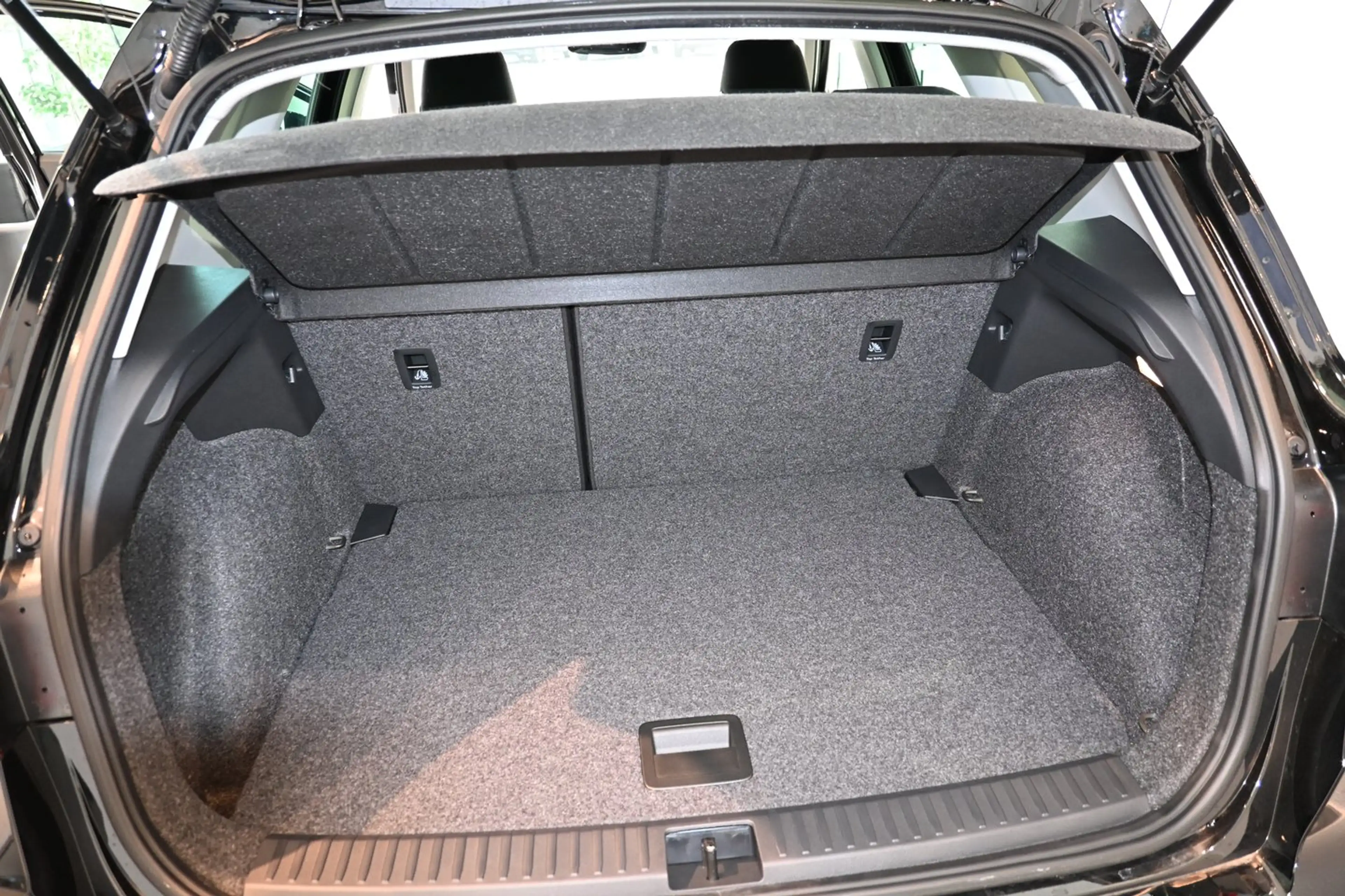SEAT Arona Reference Edition 1.0 TSI — photo 8