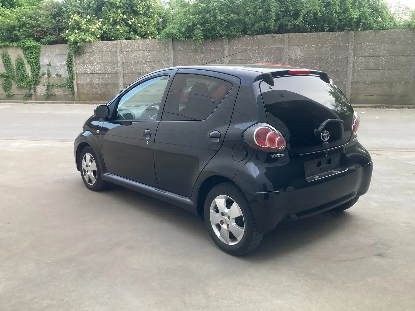 Toyota Aygo 1.0 benzine 2013 met 87000km*AIRCO*5 DEUR*EURO5* crna - 1