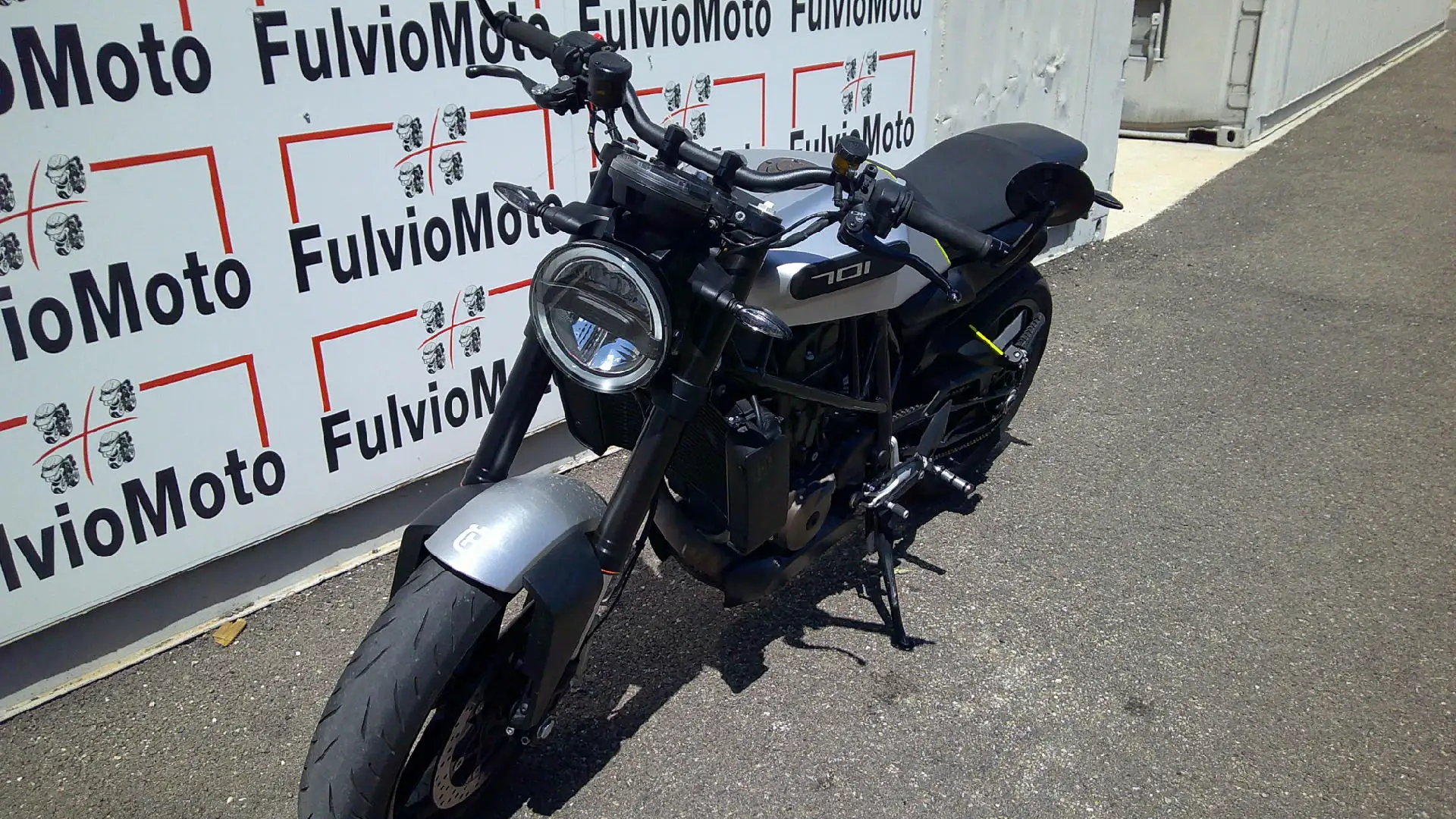 Husqvarna Vitpilen - 2