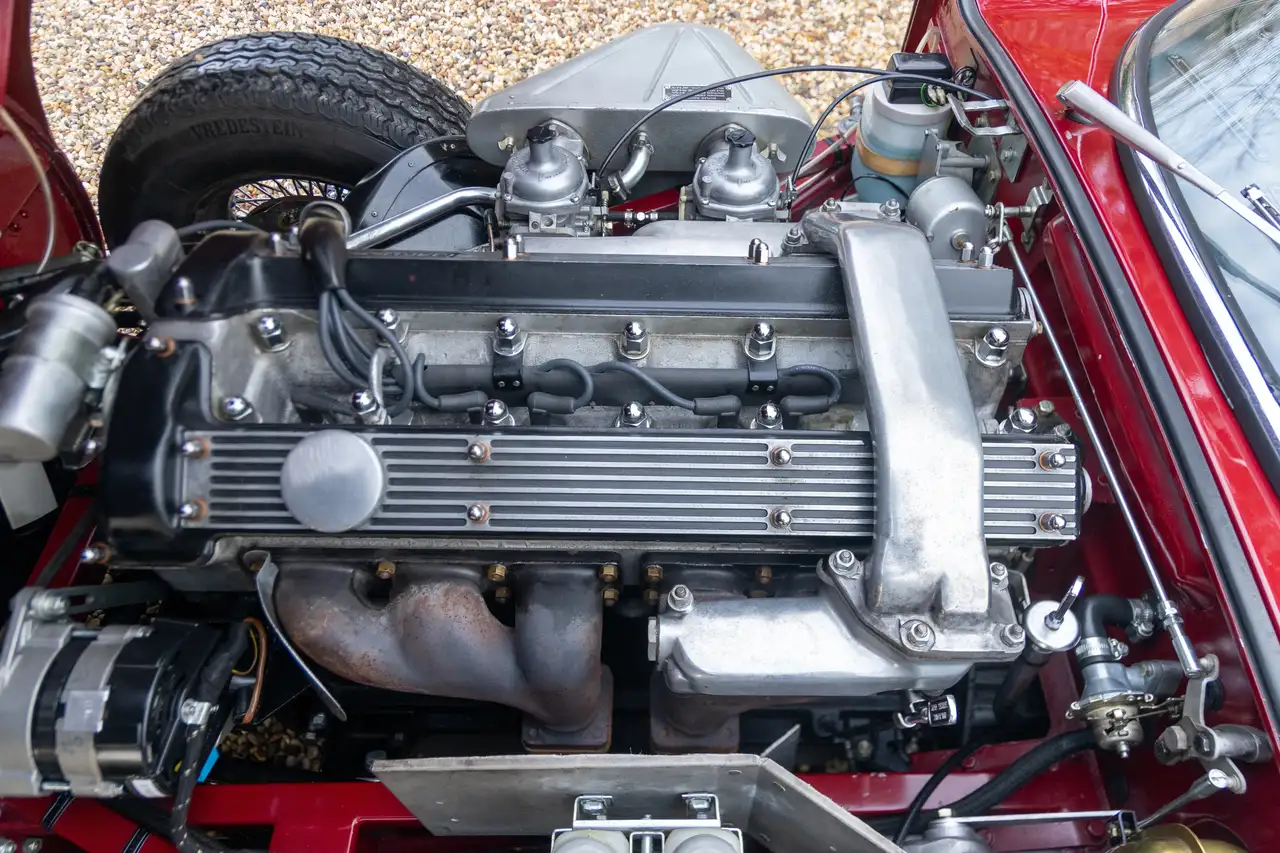 Jaguar E-Type 4.2 Litre 2+2 Coupe Series 2 "Regency Red - Automa, foto 4