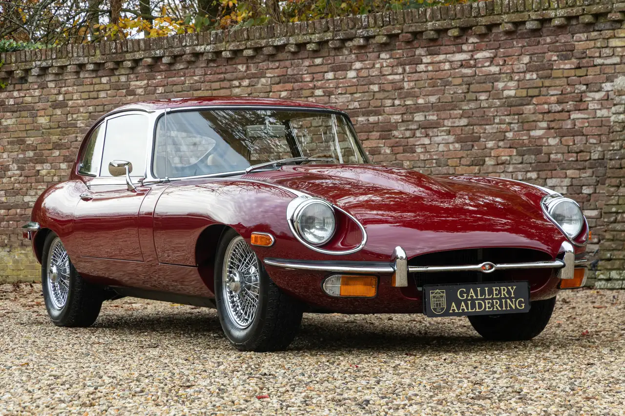 Jaguar E-Type 4.2 Litre 2+2 Coupe Series 2 "Regency Red - Automa, foto 11