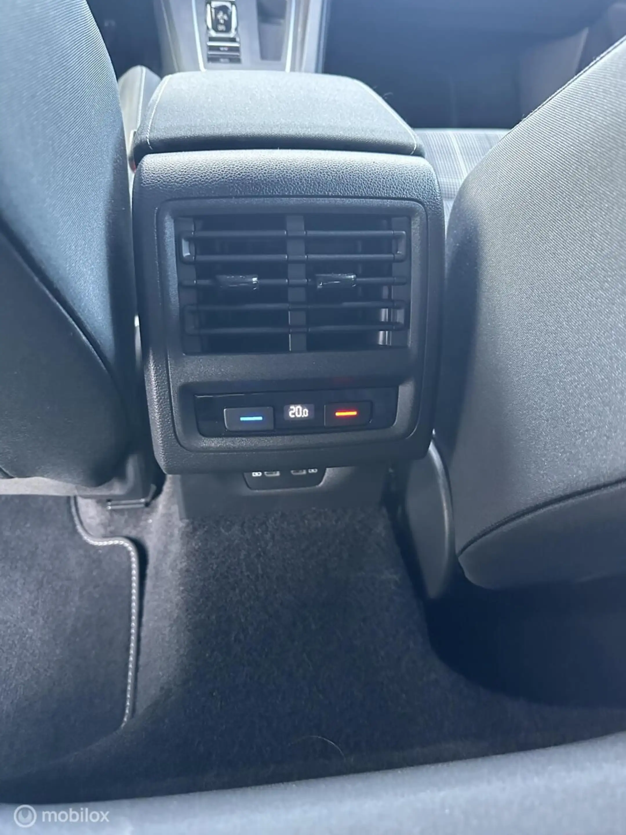 Volkswagen Golf GTD 2.0 TDI golf 8 — photo 11
