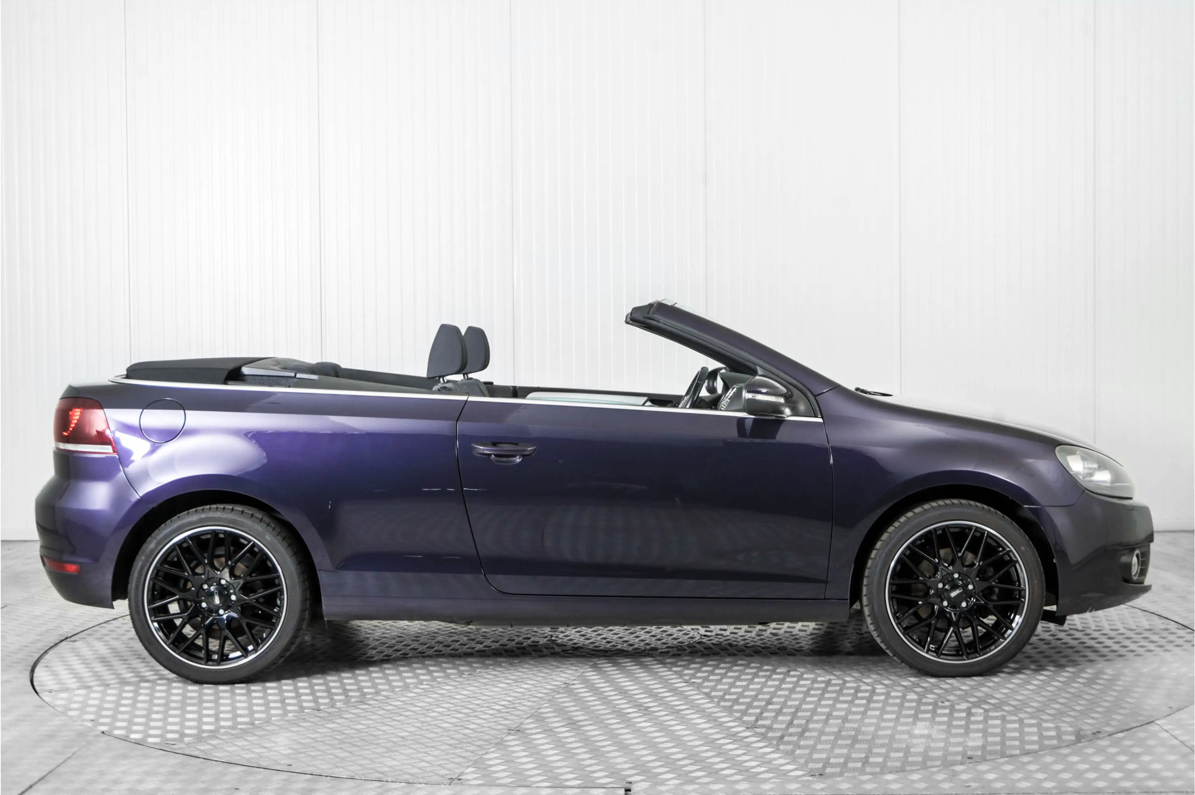 Volkswagen Golf Cabriolet 1.2 TSI BlueMotion — photo 9