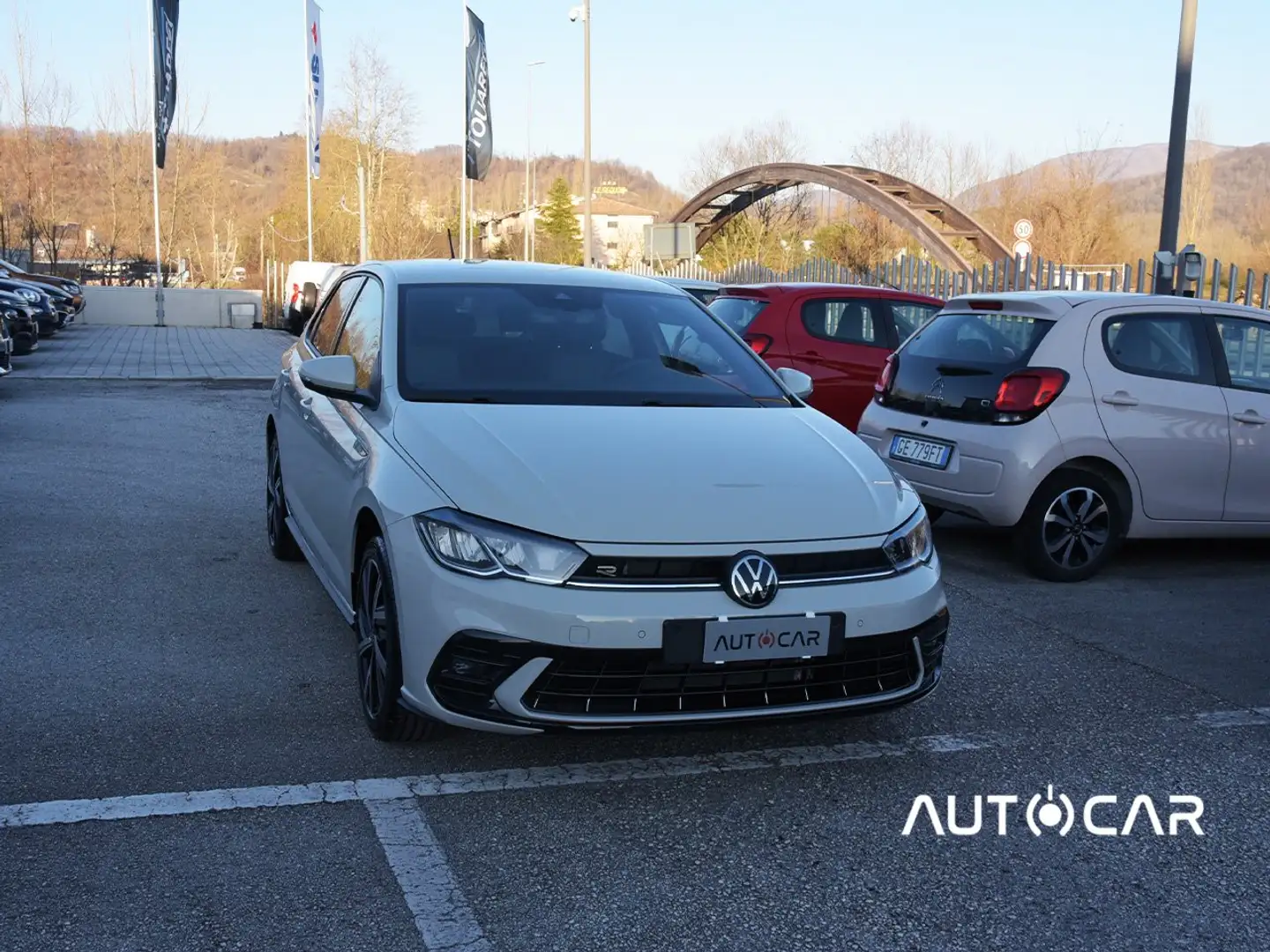 Volkswagen Polo Polo 1.0 tsi R-Line 95cv Zilver - 1