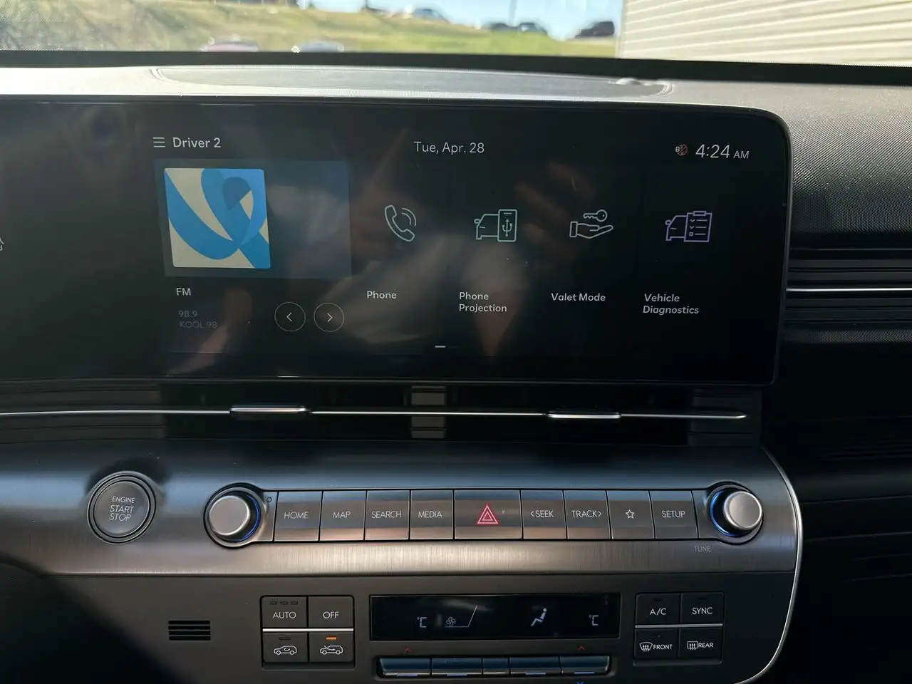 Hyundai KONA снимка Hyundai KONA
